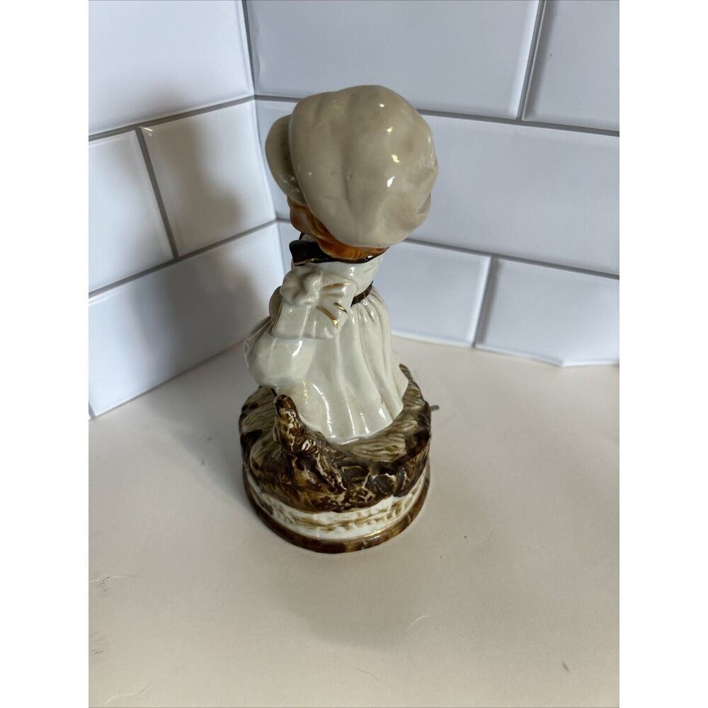 Vintage music box With Little Boy And Duck - The Way We Were - Picture 5 of 9
